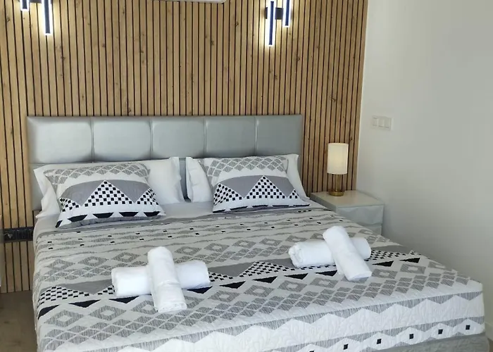 Отель Serenity By Pandora 3*